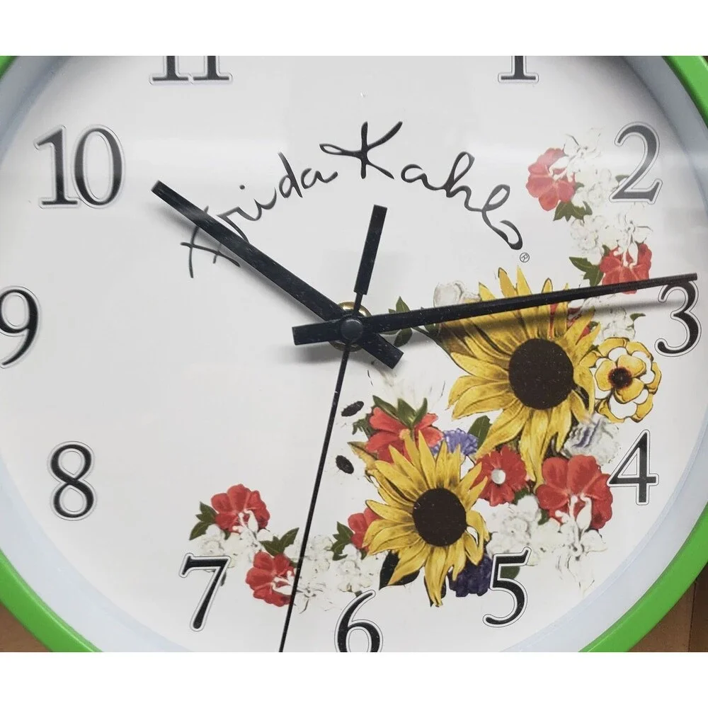 Plastic Decorative Wall Clock (9